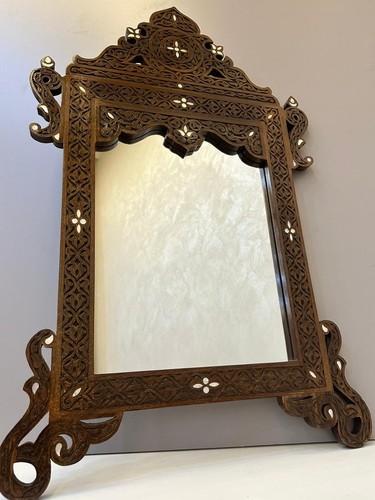 Rare arabian hand - rare, hand-carved