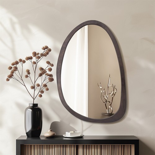 Large irregular wall - irregular,